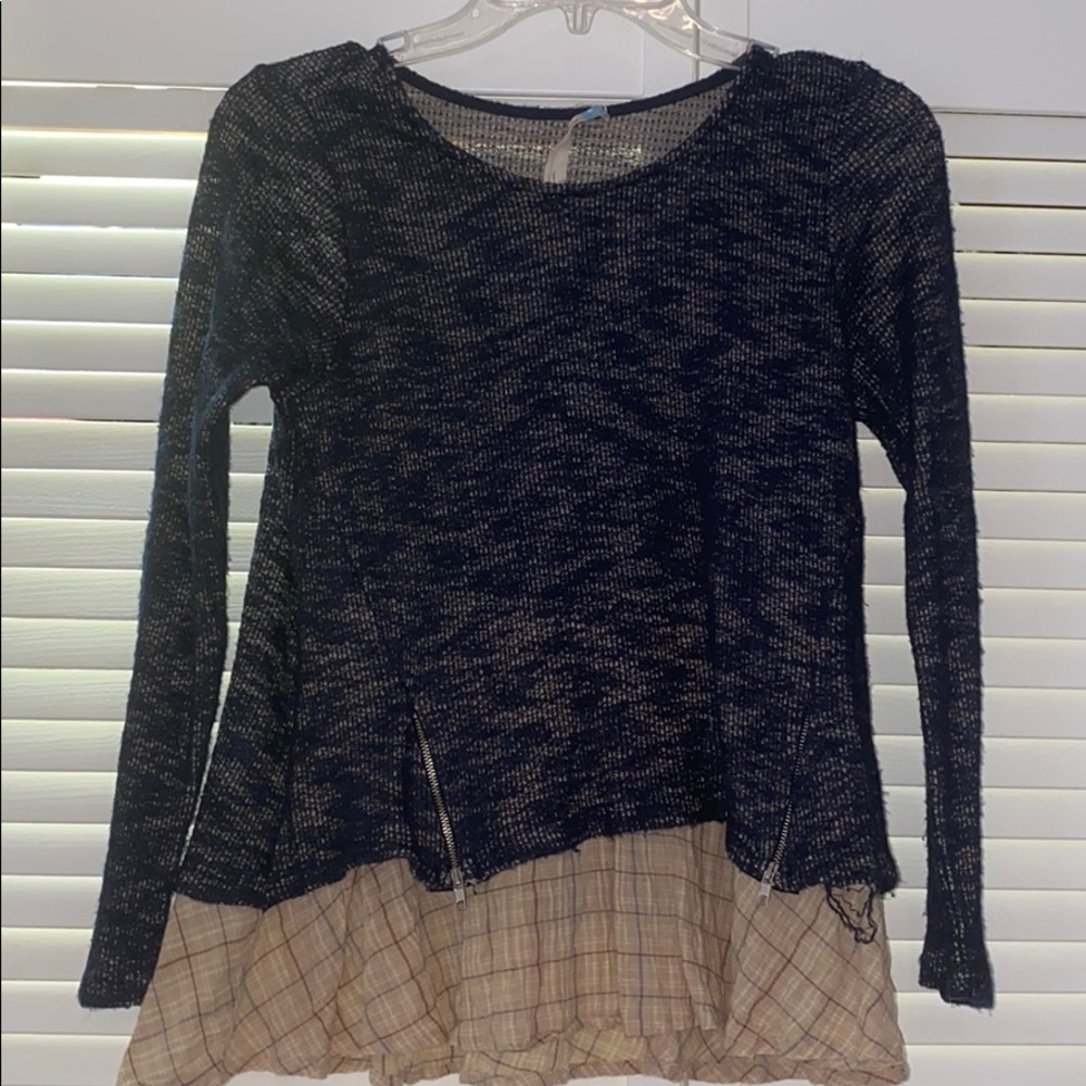 Long sleeve sweater